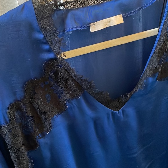 Blue Lace Top - Picture 2 of 3